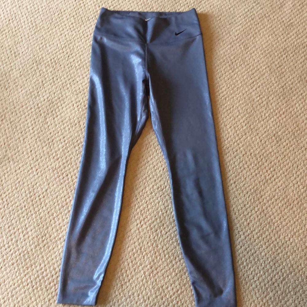 Nike dry fit, size small